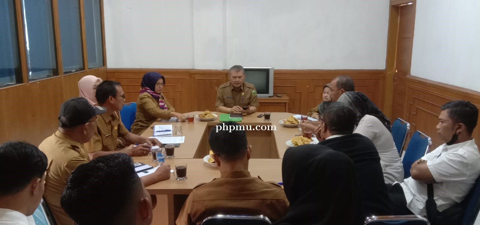 Rapat Staf Mingguan Badan Kesbangpol Kabupaten Solok