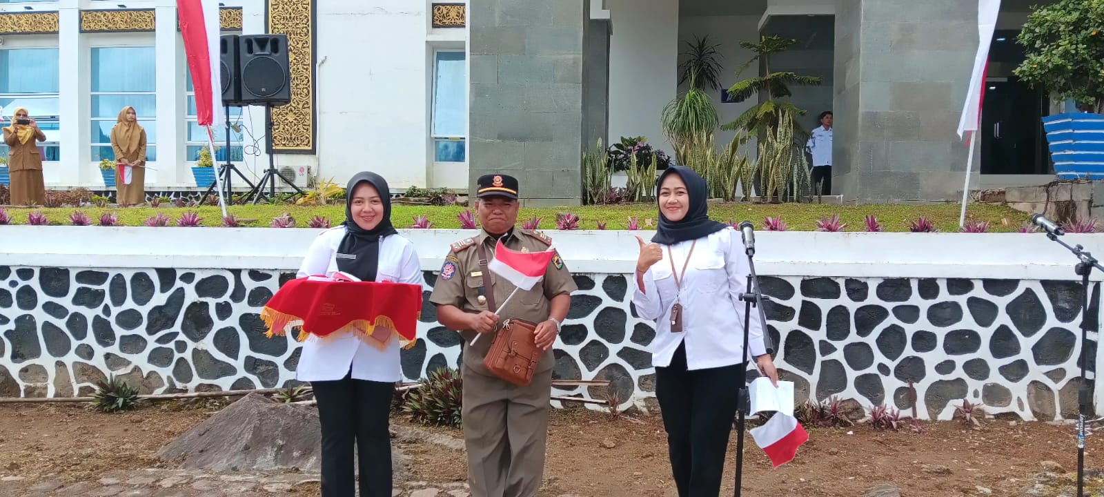 Pembagian_bendera_2024_(12)