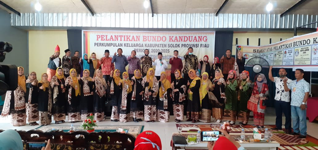 Pelantikan Bundo Kanduang PKKS Riau periode 2020 - 2025