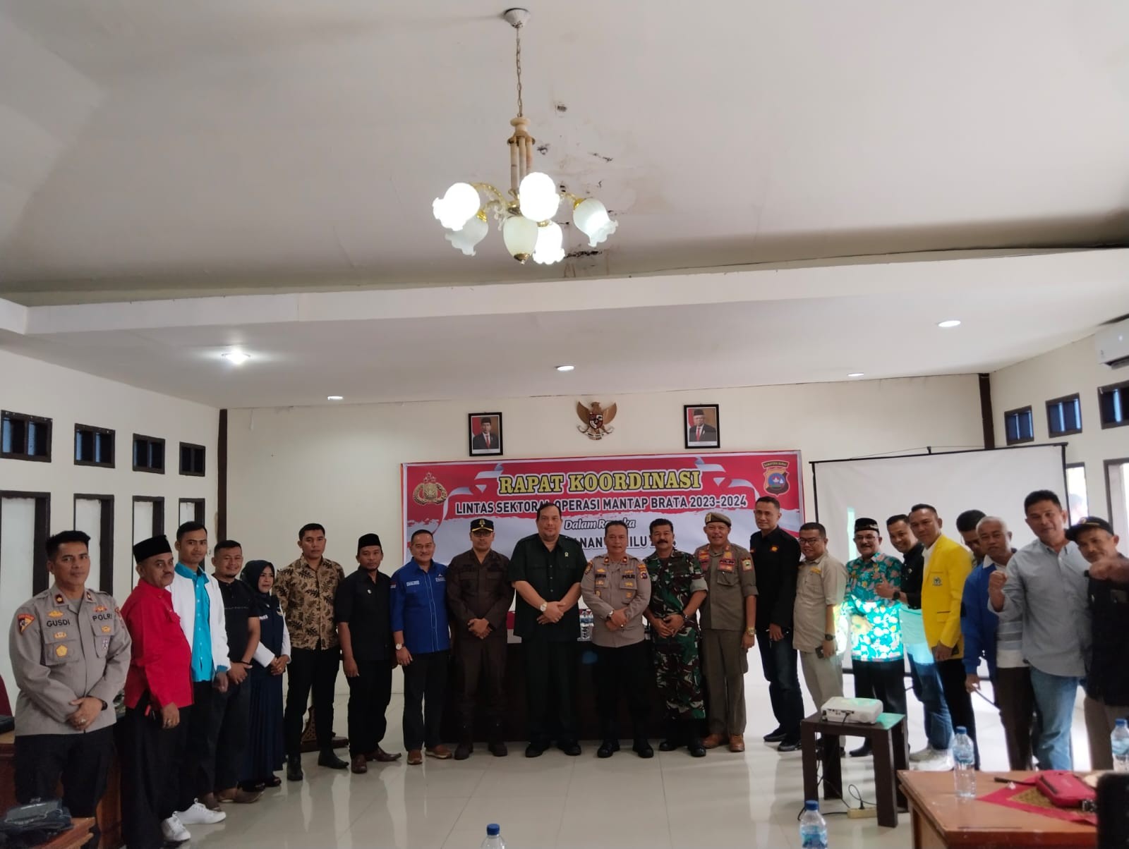 Wujudkan Pemilu Damai, Kesbangpol Kabupaten Solok hadiri Rakor Mantap Brata